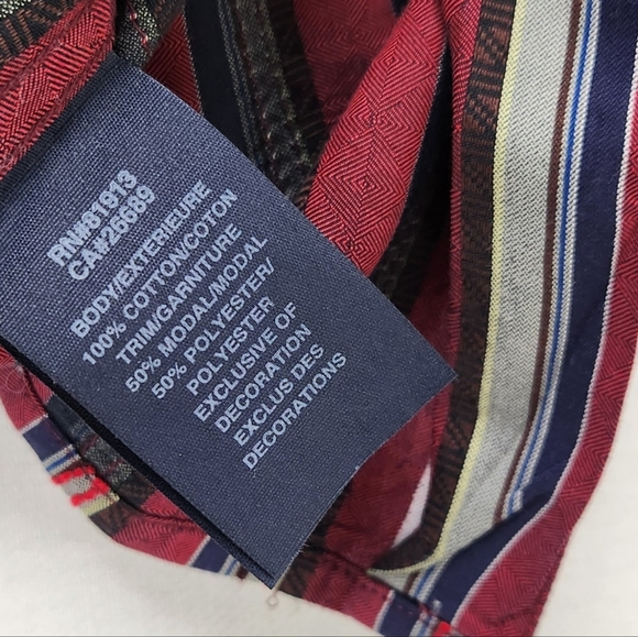 Robert Graham Red Striped Button Down Dress Shirt. Size Large - Picture 4 of 6
